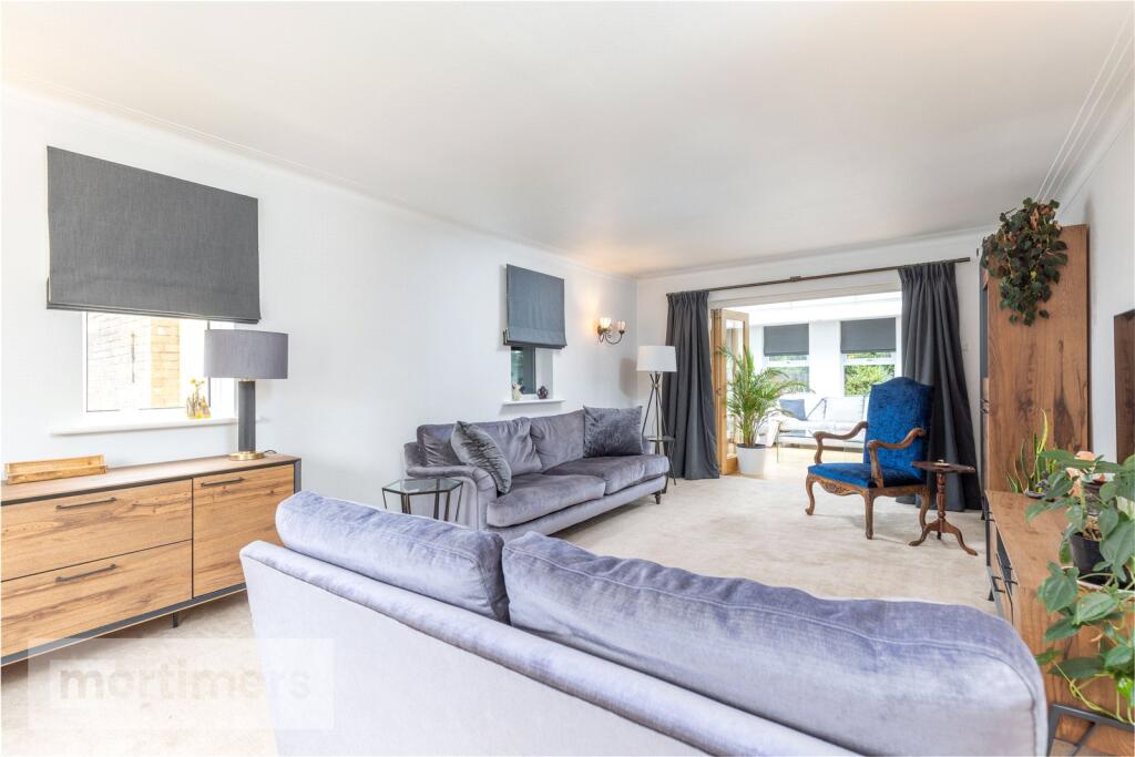 Shays Drive, Clitheroe, Lancashire, BB7 photo 5