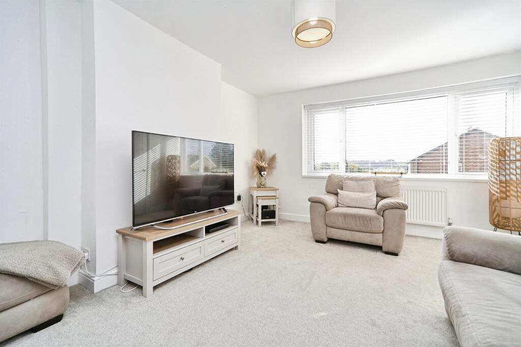 House in Leeds, West Yorkshire - More