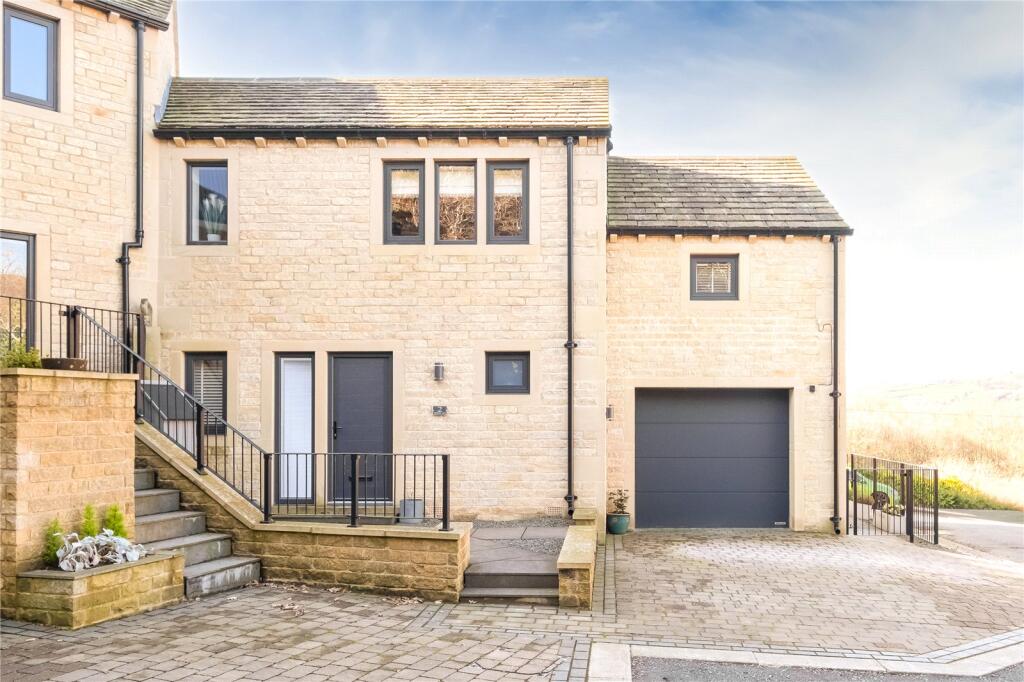 Main image of property: Newgate Fold, Holmfirth, HD9