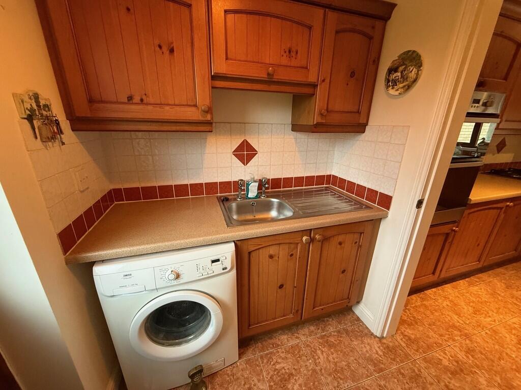 Wingate Way , Bourne photo 5