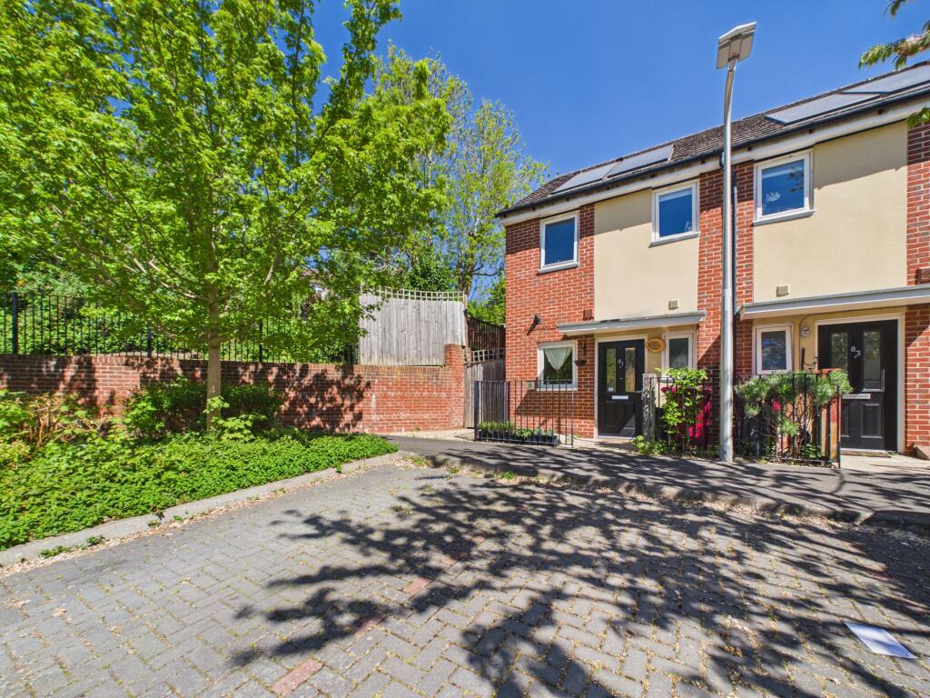 Main image of property: Tay Road, Tilehurst, Reading, RG30