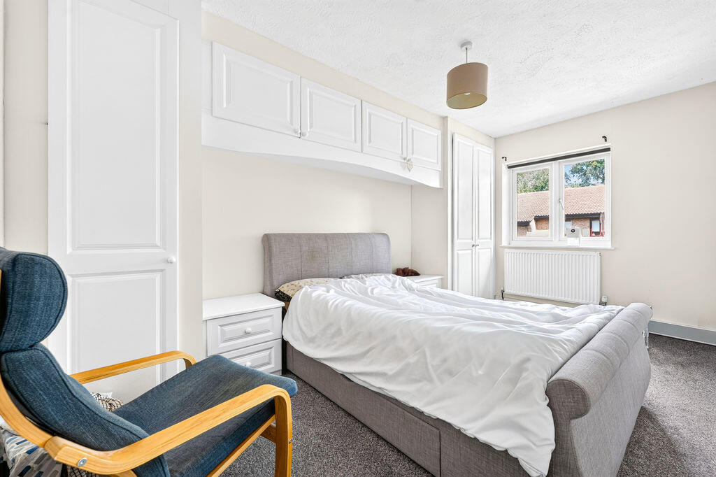 Apartment in London, Wimbledon Park, Collier's Wood - View 4