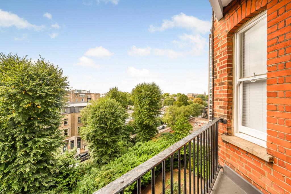 Apartment in London - More