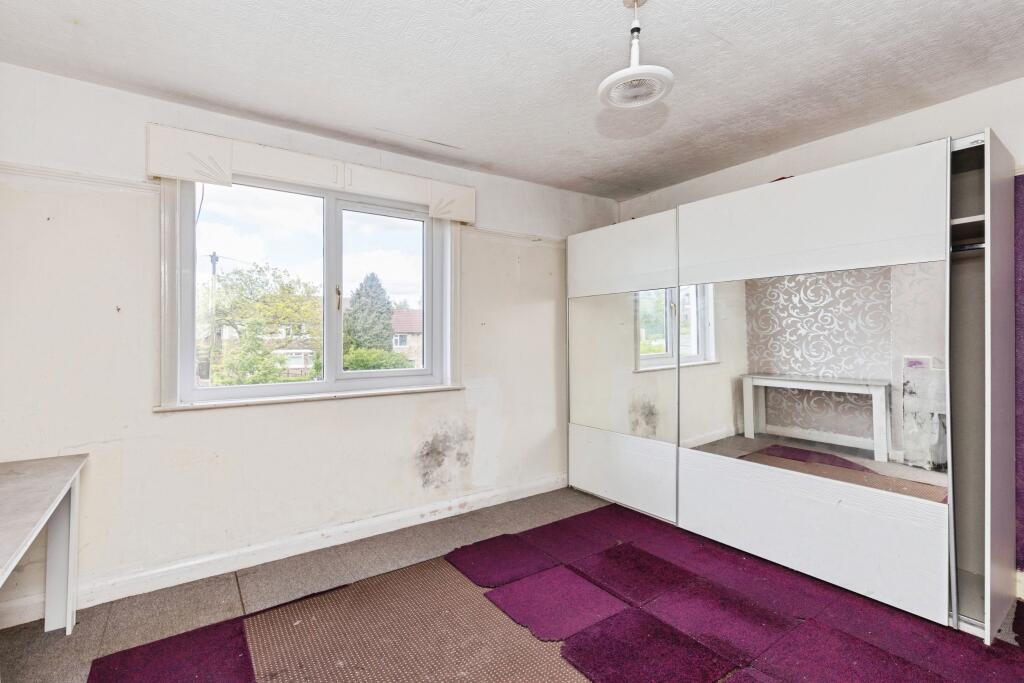 House in Bradford, West Yorkshire - View 4