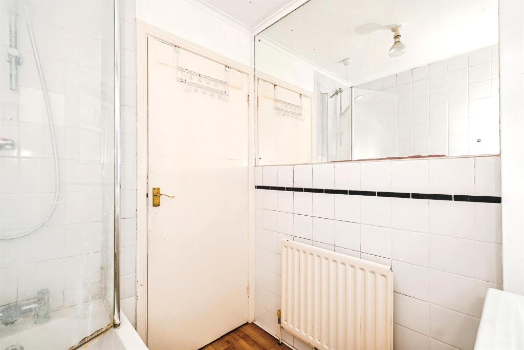 Meadway Court, Southwick, Brighton - View 5