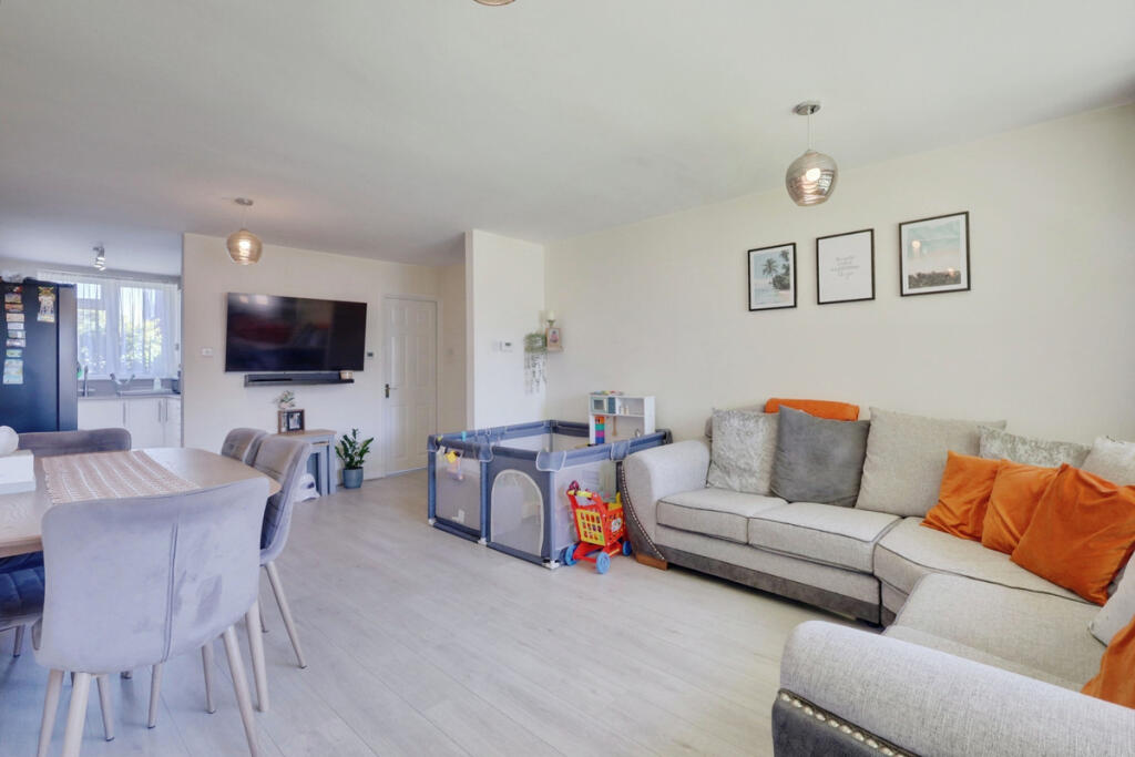 Main image of property: Templewood Court, Benfleet, SS7