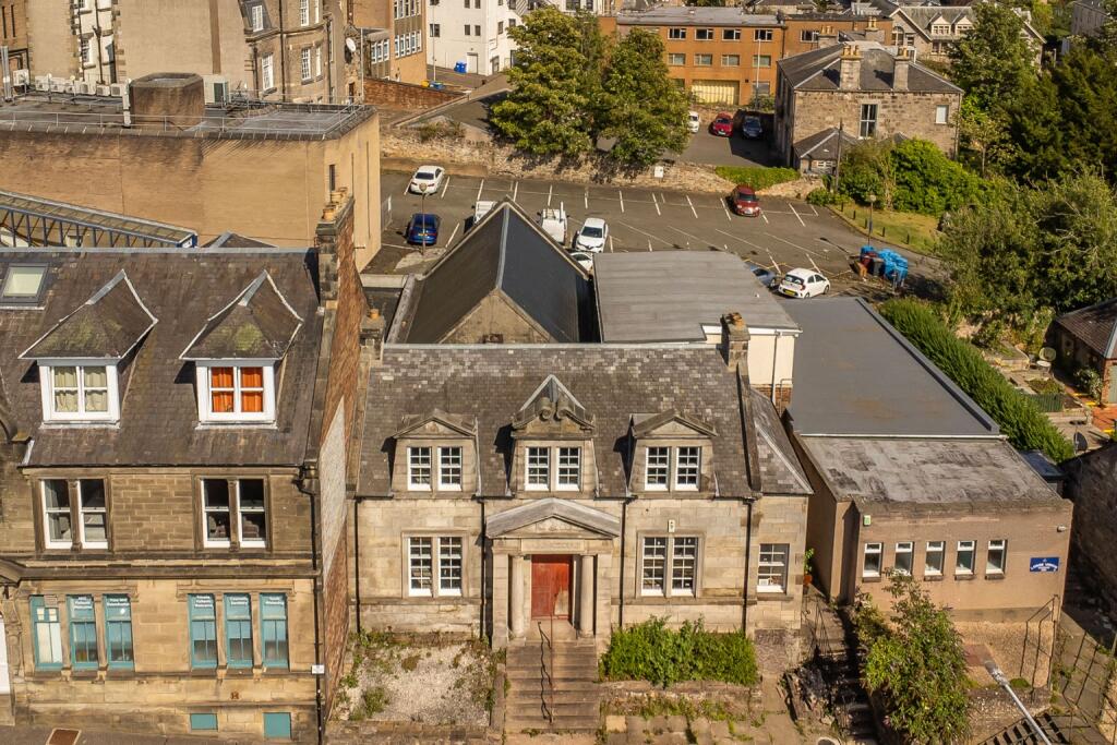 18-20 New Row, Dunfermline, Fife, KY12 7EF photo 3