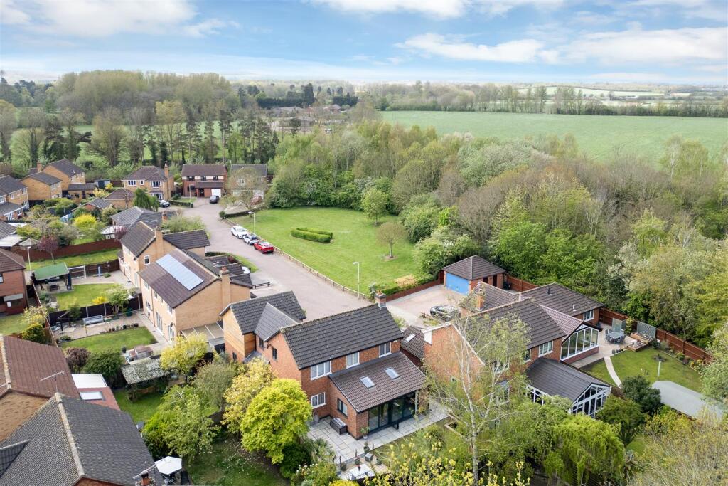 Kingswood Avenue, Loughborough photo 3