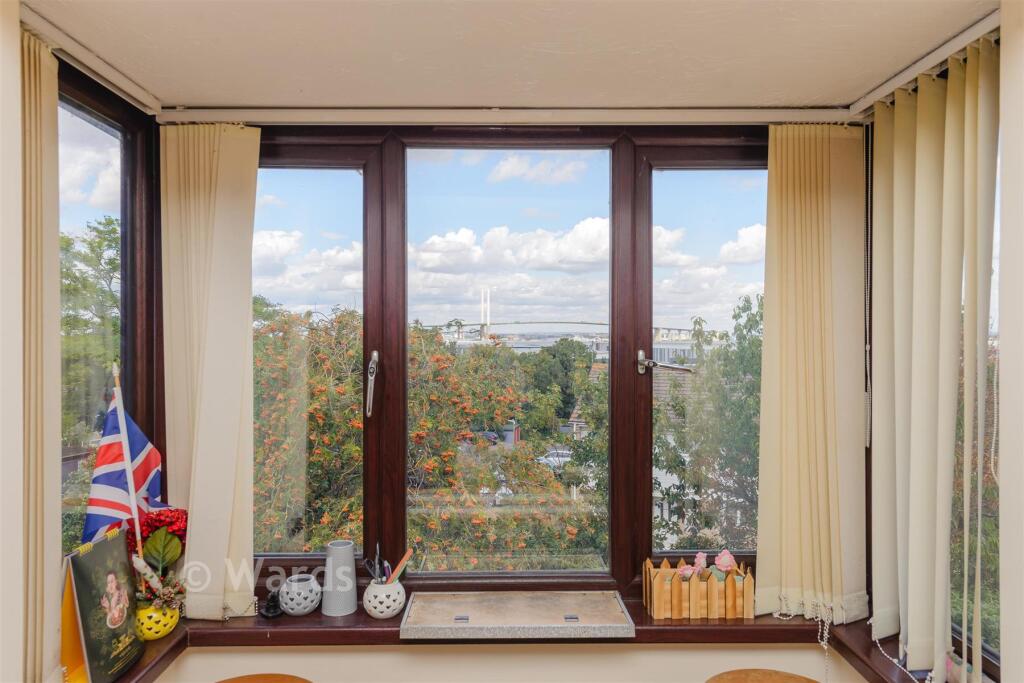 Apartment in Dartford - More