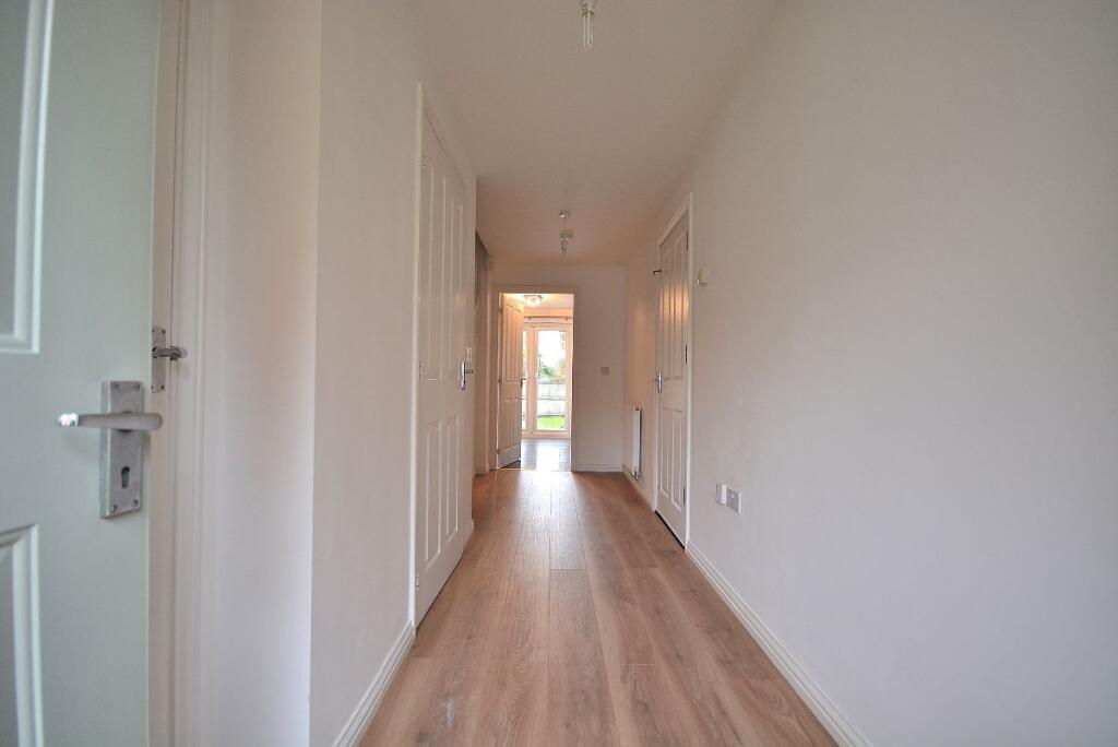 House in Gedling, Bestwood Village - View 3