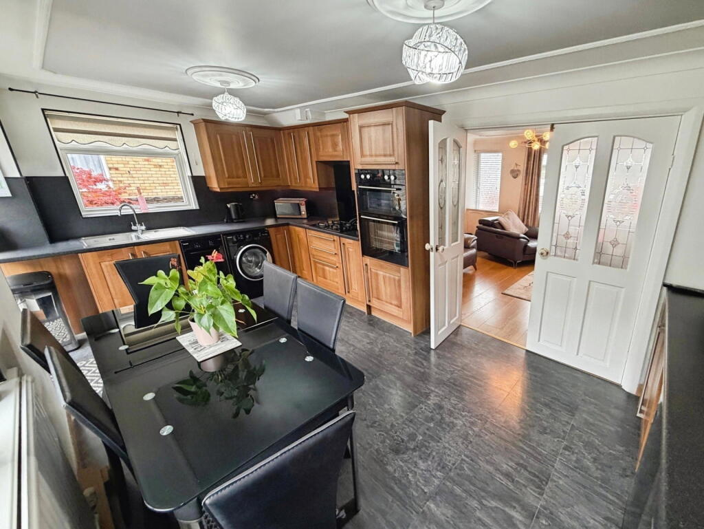House in Swansea, Baglan Moors - View 5
