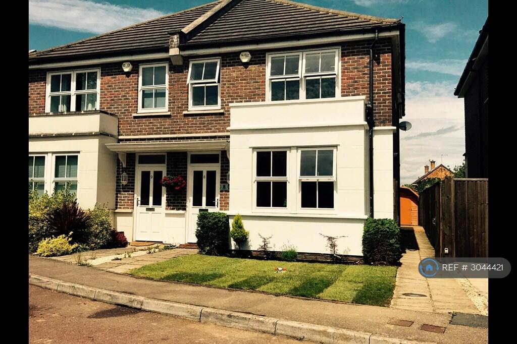 Main image of property: The Breezes, Maidenhead, SL6