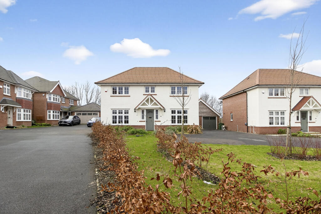 Main image of property: Windsor View, Wakefield, WF3