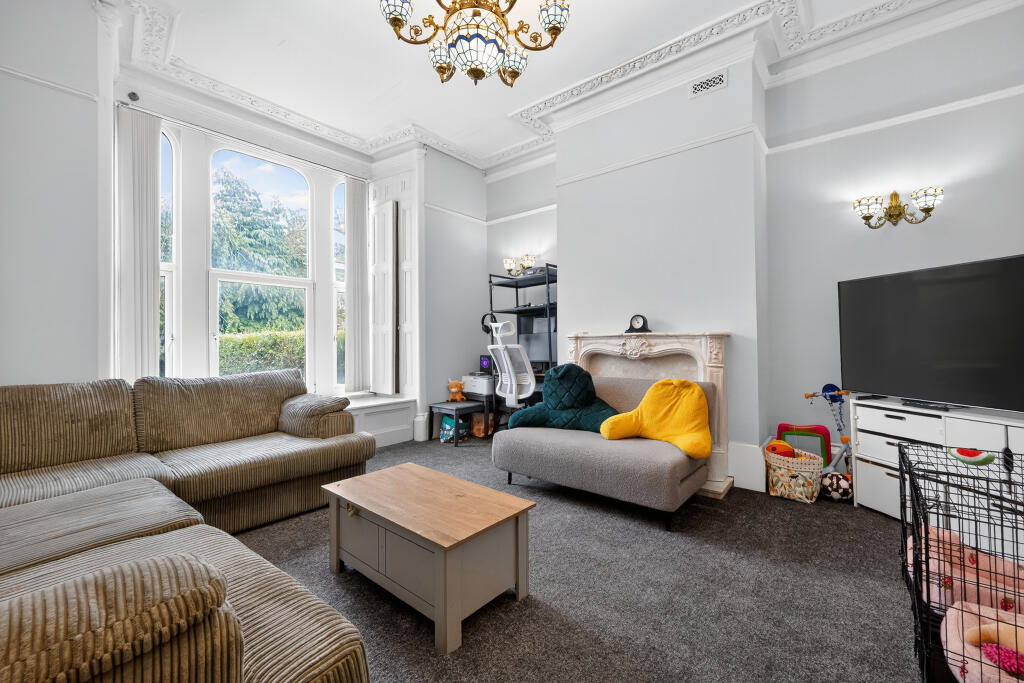 House in Bradford, Little Horton Green, Lister Hills - View 3