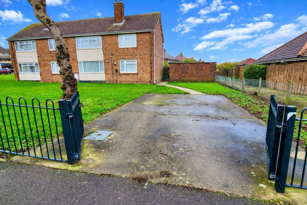 The Twitchell, Sutton-in-Ashfield, Nottinghamshire, NG17 photo 2