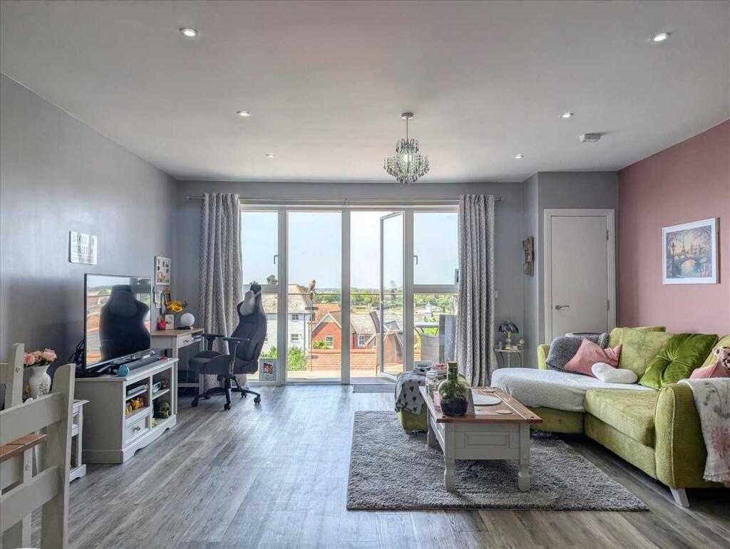 Main image of property: James House, Waterside Marina, Colchester