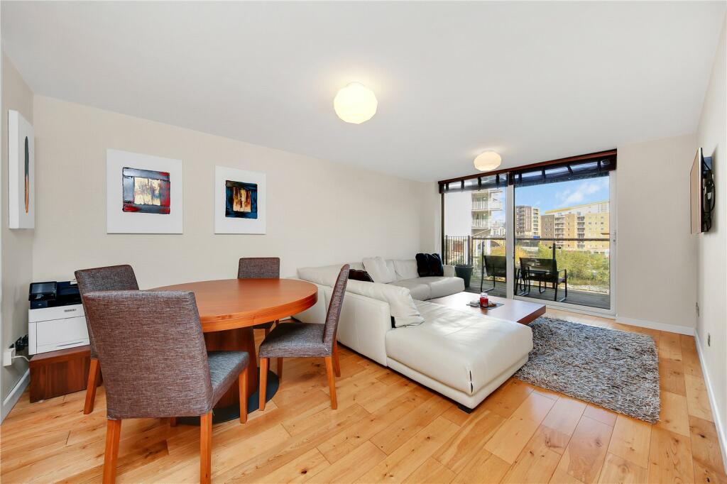 Berglen Court, E14 photo 3