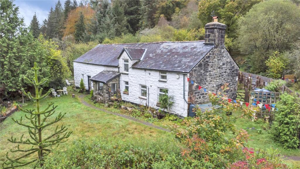 Main image of property: Ganllwyd, Dolgellau, Gwynedd, LL40