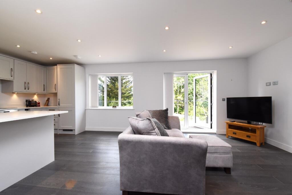 Apartment in London, Widmore Green, Bickley - View 3
