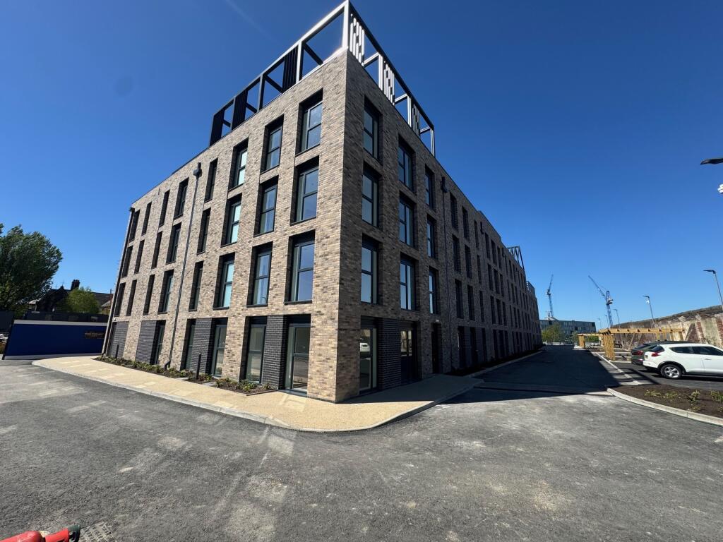 Main image of property: Richmond Hill Approach, LEEDS