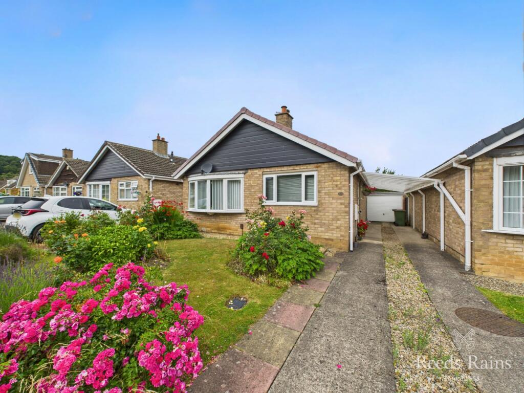 Main image of property: 29 Askew Dale, Guisborough, North Yorkshire TS14 8JG
