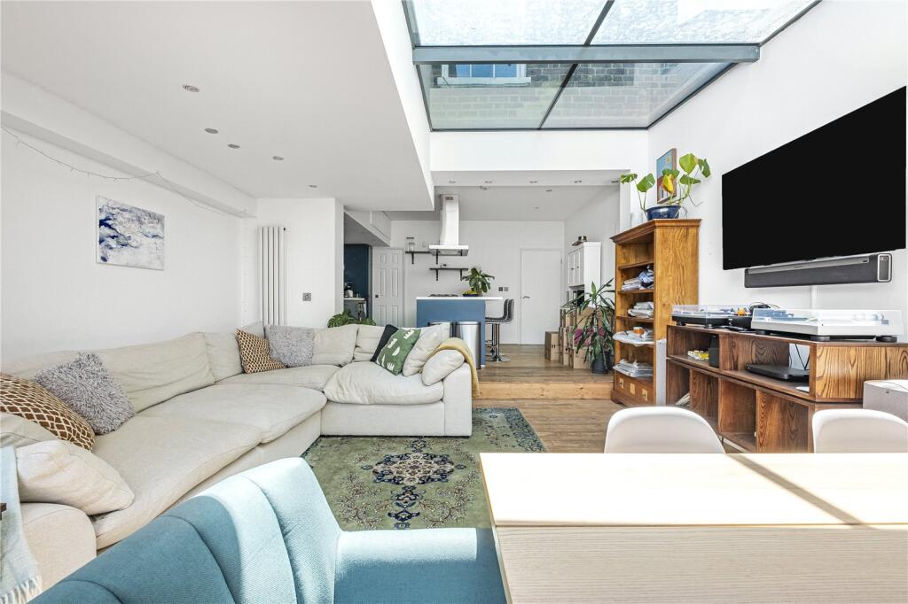 House in London - View 4