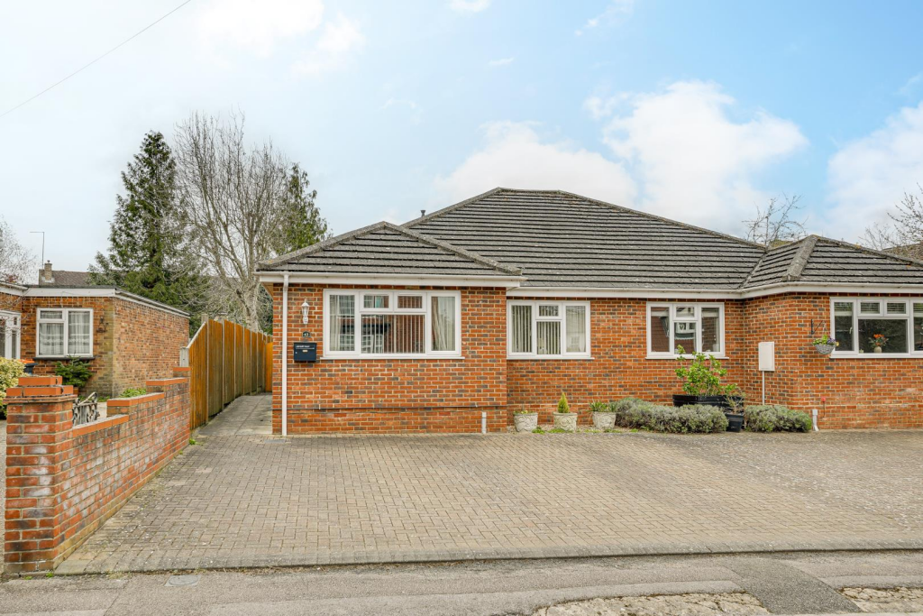 Main image of property: Ashwell Street, Leighton Buzzard