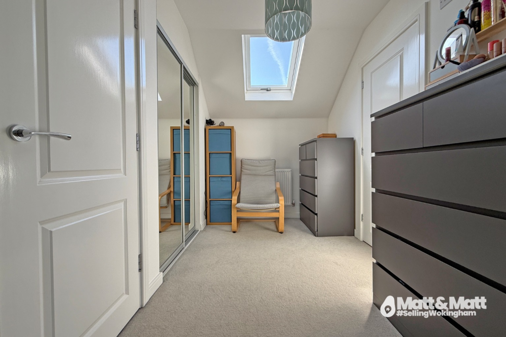 House in Wokingham - View 5