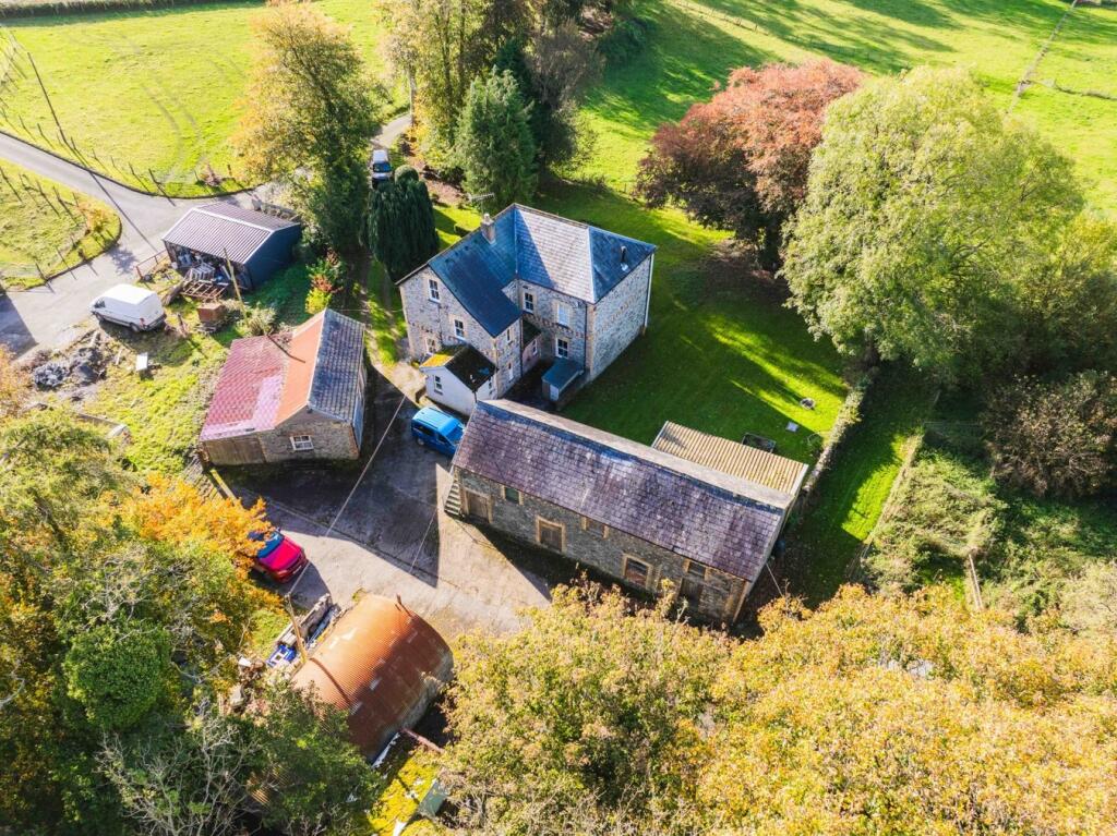 Abergwesyn Road , Tregaron, SY25 photo 2