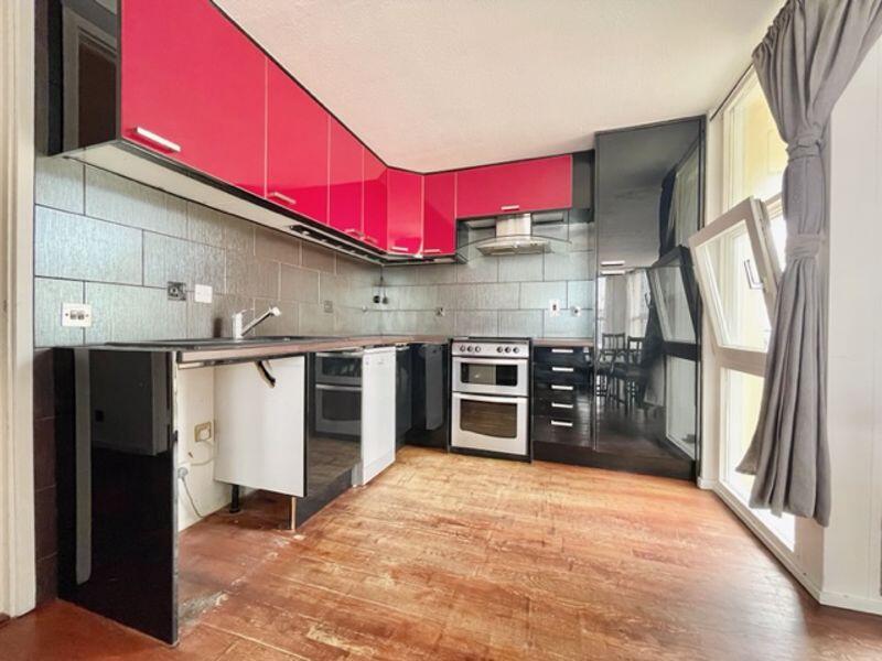 Apartment in London - View 2
