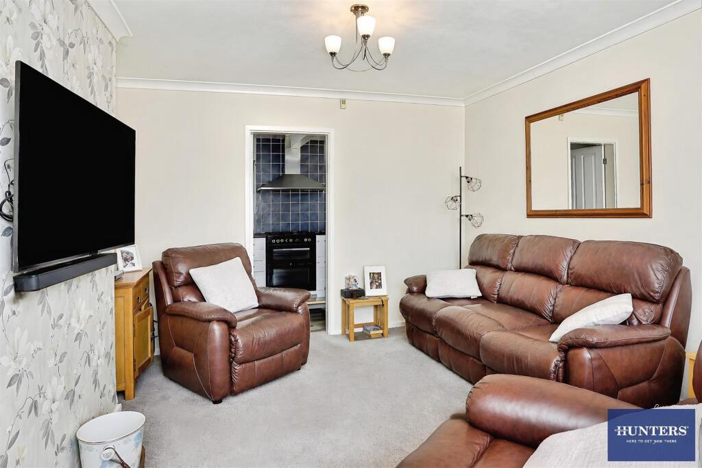 House in Calderdale, Wheatley - More