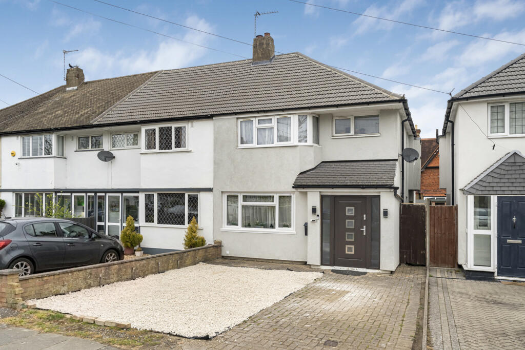 Main image of property: Heathcroft Avenue, Sunbury-on-Thames, Surrey, TW16