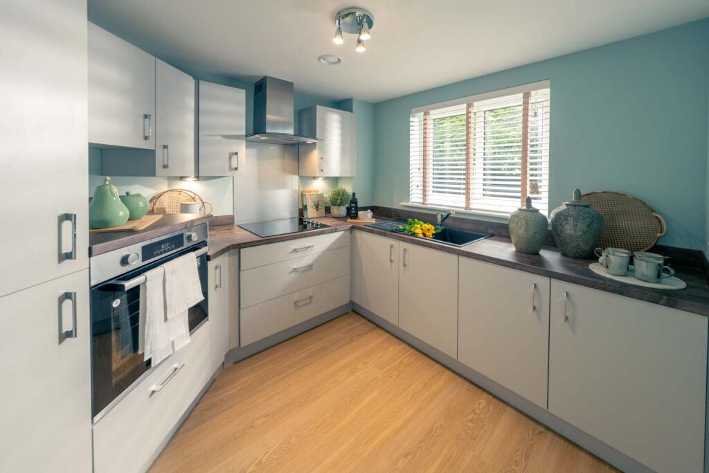 Apartment in Macclesfield, Cheshire East - View 2