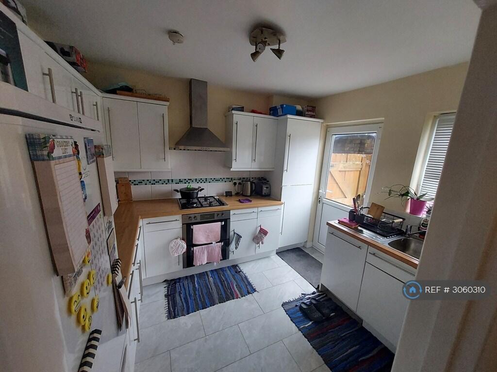 House in Bromley - View 5