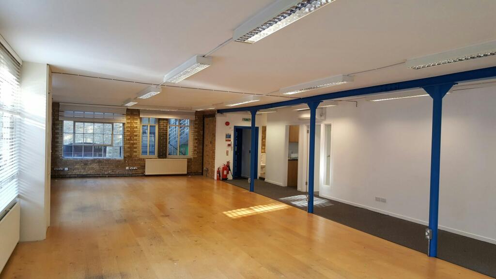 New Office Int2.jpg