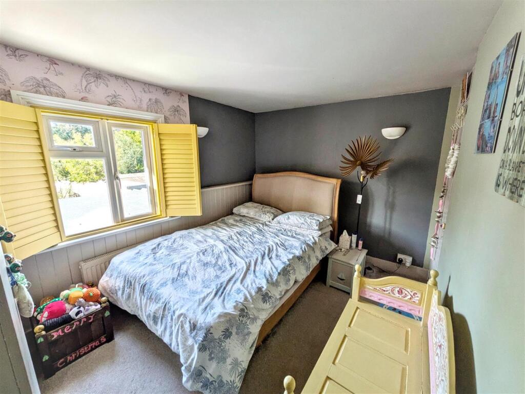 House in Arun, Yapton - More
