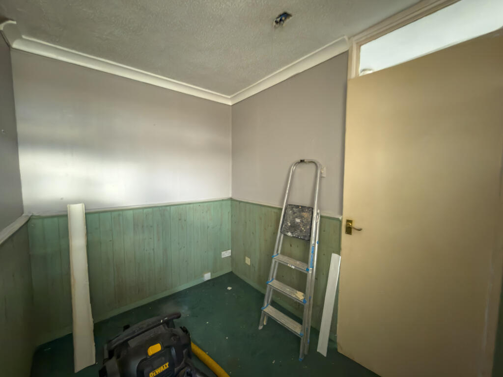 Apartment in Sunderland, Washington - More