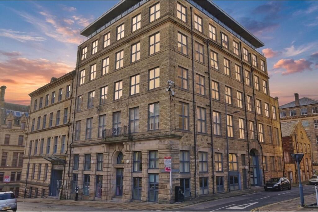 Main image of property: Scoresby Street, Bradford, BD1