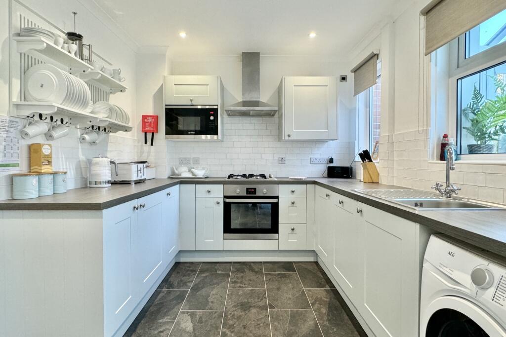 20, Alan Road, Padstow, PL28 photo 4