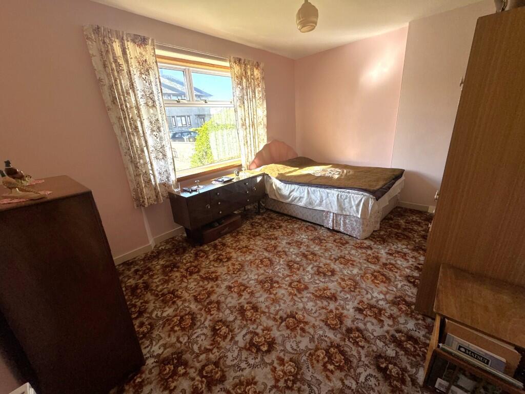 Wilson Crescent, AB45 - More