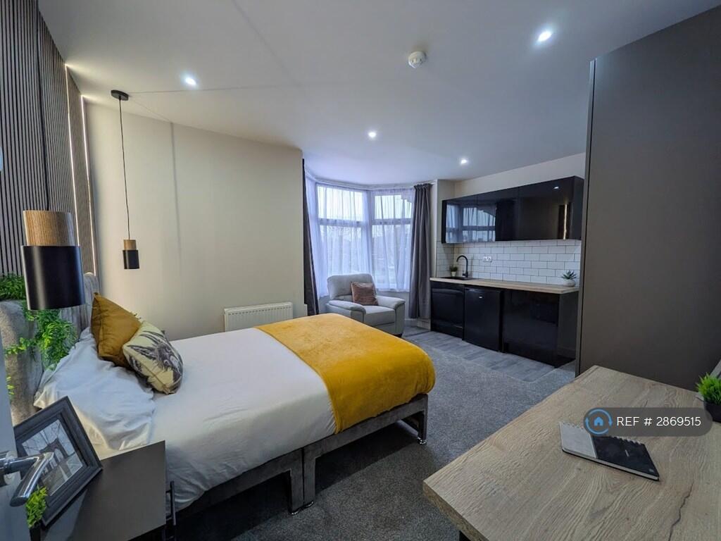 Main image of property: Aylestone Road, Leicester, LE2