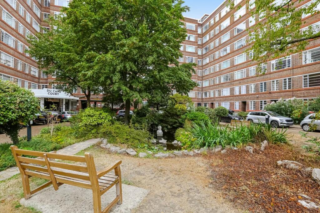 Apartment in London - More