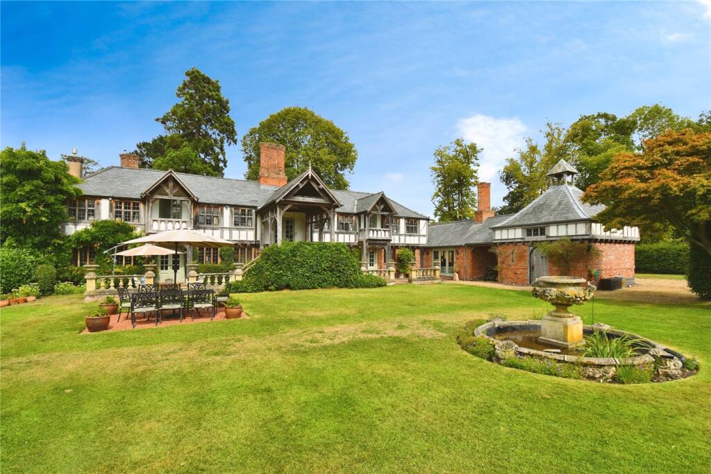 Main image of property: Puddington Lane, Puddington, Neston