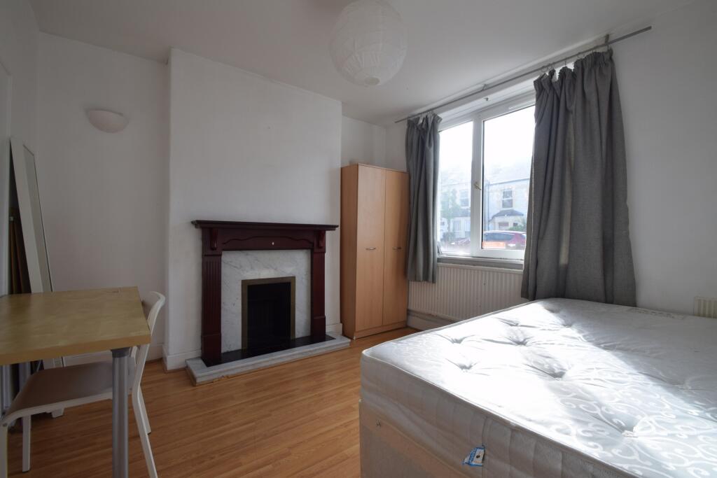 House in Cardiff - View 4
