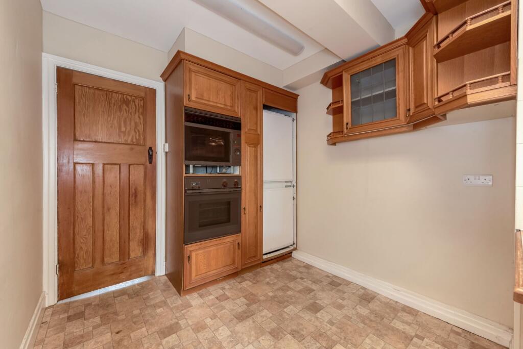House in Portsmouth - View 5