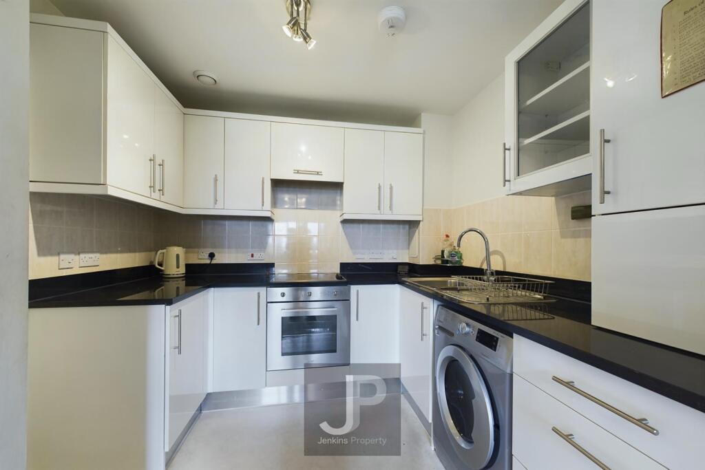 Ongar Road, Brentwood photo 2