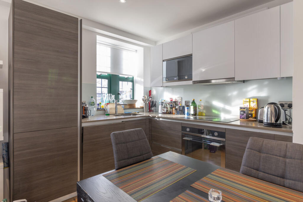 Apartment in London - View 2