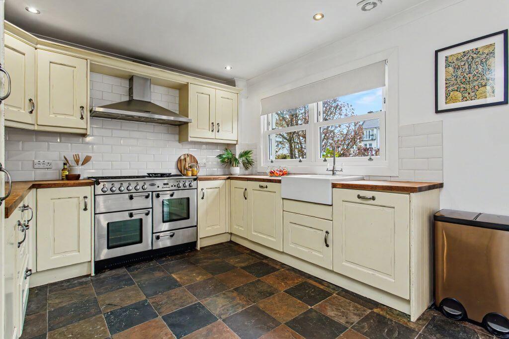 House in Lochwinnoch, Renfrewshire - More