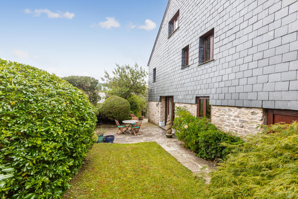 3-bed house on Riverside Road, Dittisham, £595,000