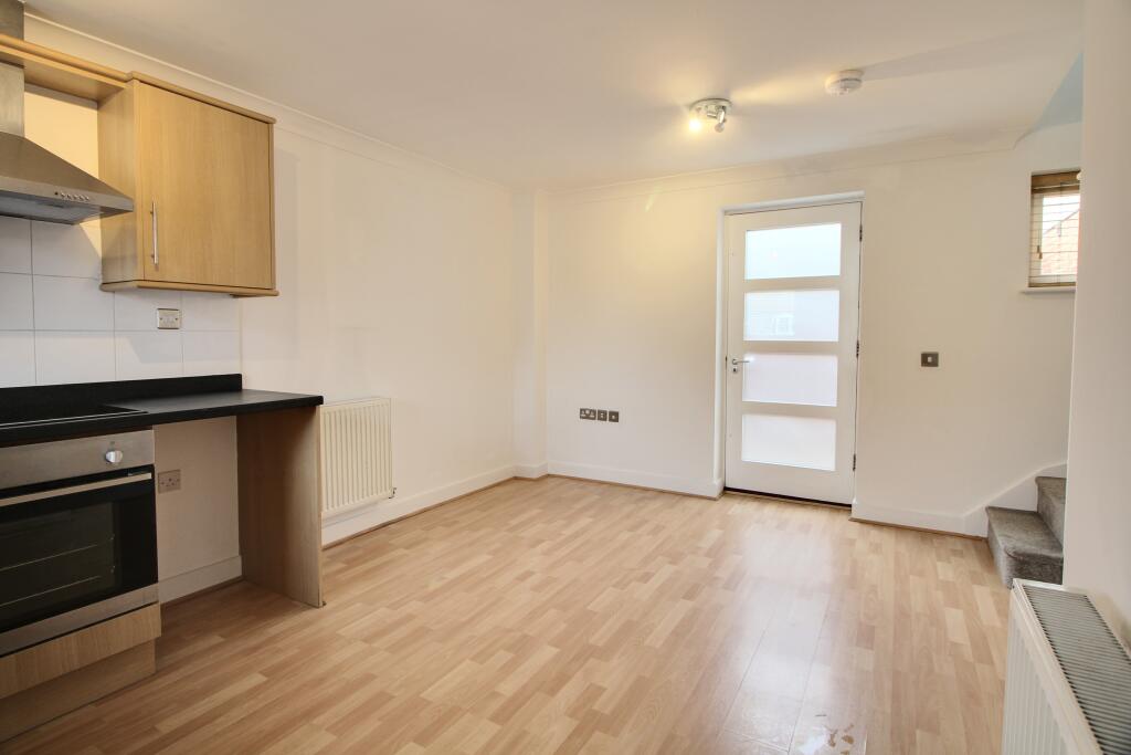 Apartment in Norwich, Norfolk - View 2